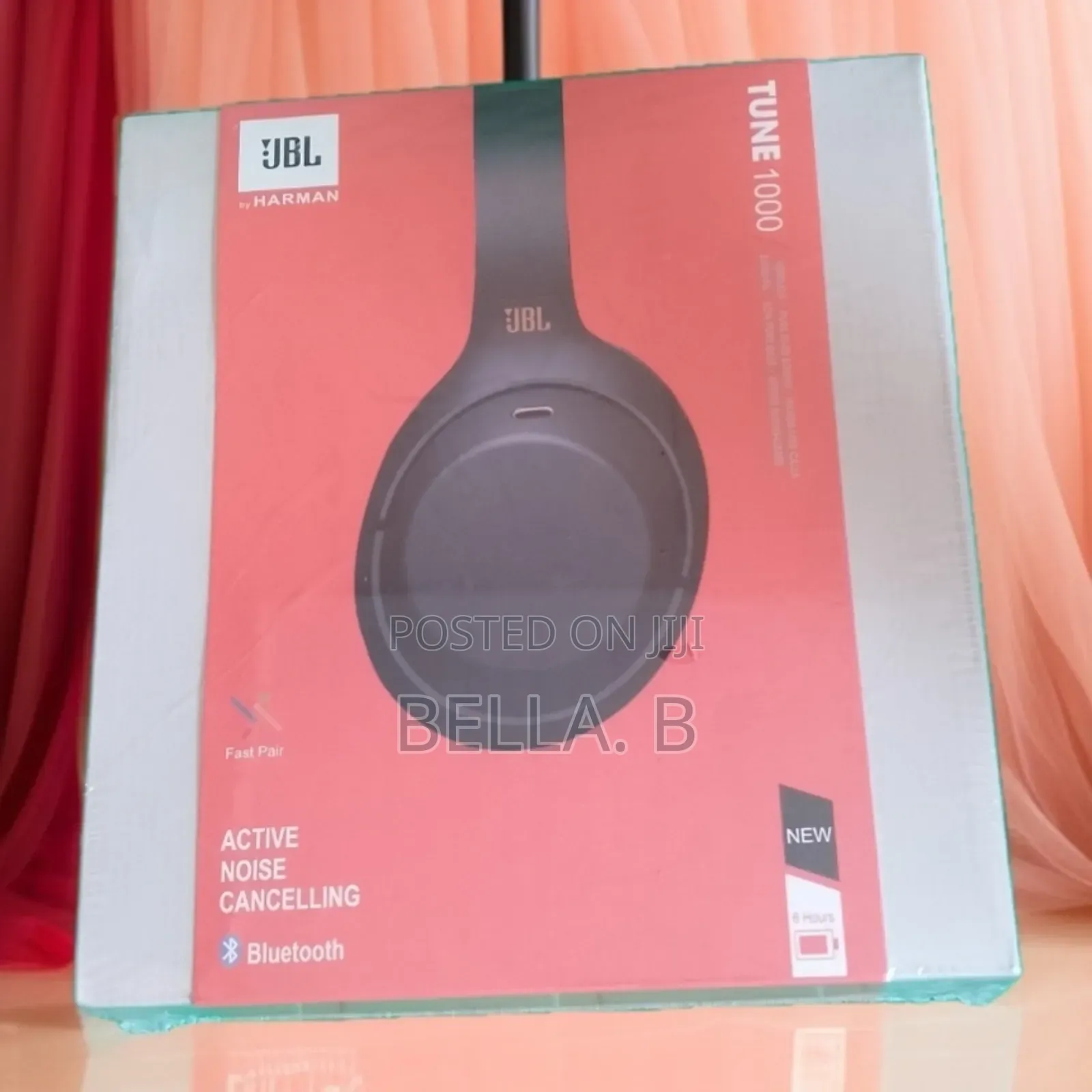 JBL Tune 1000 Headset - Lightweight Design, Heavy Sound