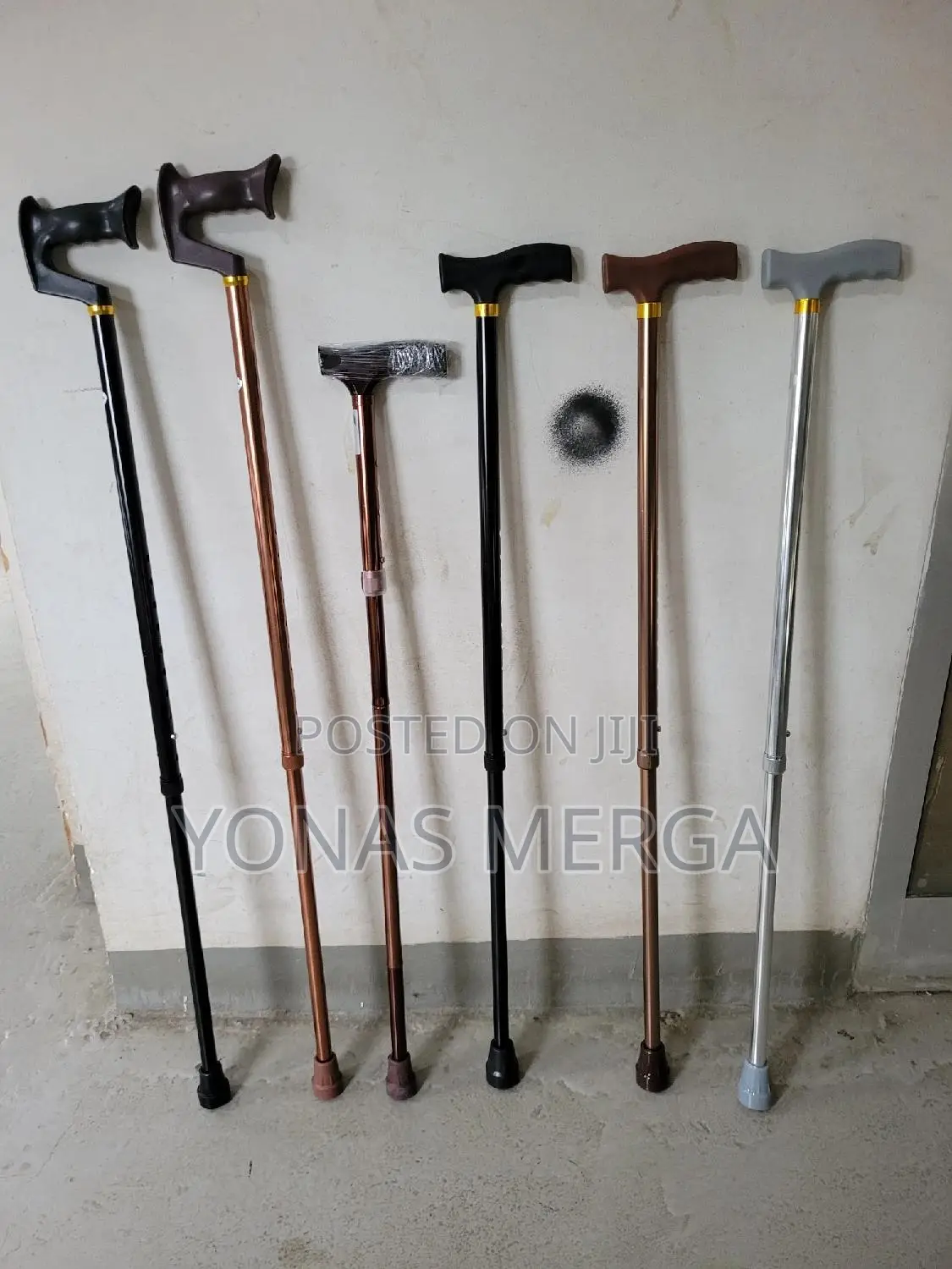 Walking Sticks臨፱pick for You. It Comes in a Proper Packaging.