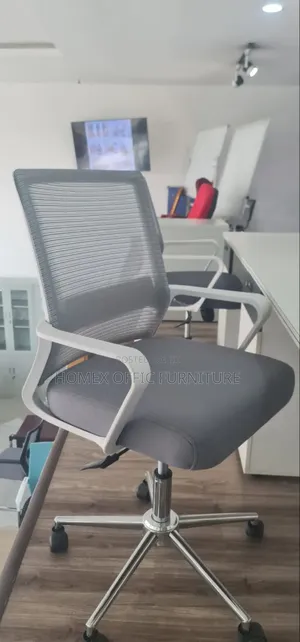 Modern Staff Office Chair – Strong and Stylish