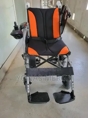 Electric Wheelchair 三wheelchair兕么with Compact Wheel, Foldable, Branded