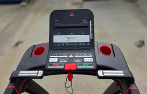 Reebok Jet 100 Running Machine እቤትዎ ማግኘት ይችላሉ