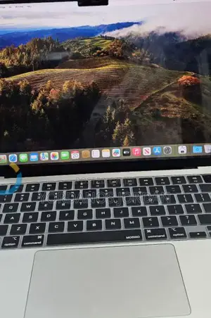 New Laptop Apple MacBook 8GB Apple M3 SSD 512GB