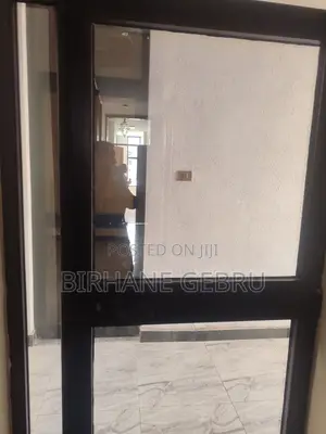 11bdrm House in G+3 House, Yeka for rent