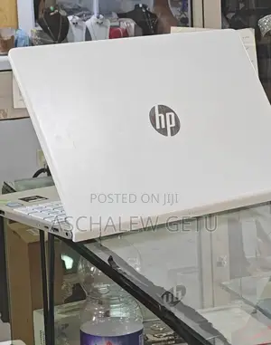 New Laptop HP Pavilion 15 8GB Intel Core I5 SSD 128GB