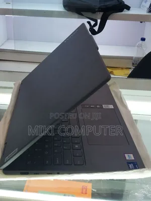 New Laptop Lenovo Yoga 7i 16GB Intel Core Ultra 7 SSD 1T