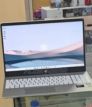 New Laptop HP Pavilion 15 8GB Intel Core i5 HDD+SSD 640GB
