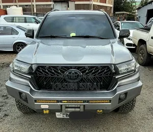 Toyota Land Cruiser 4.0 V6 STD 2011 Silver