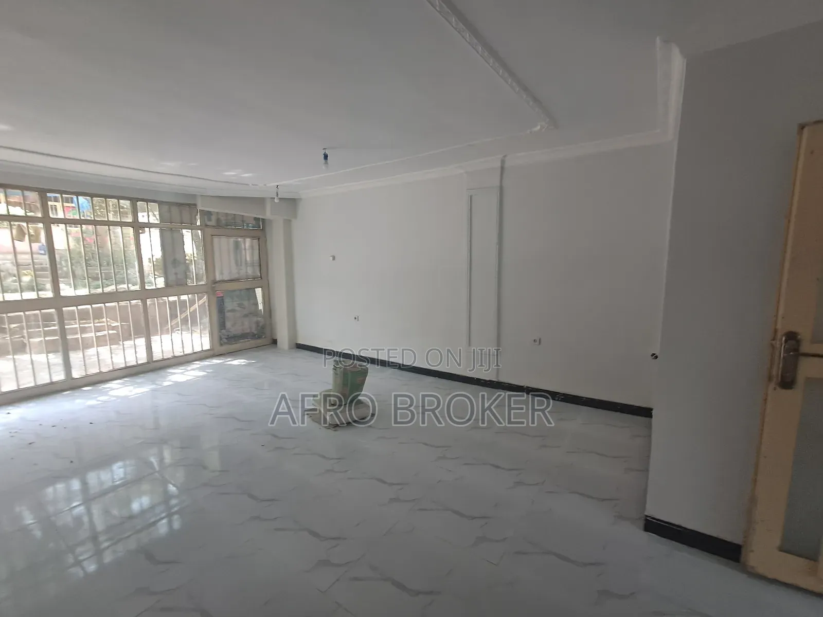 Condominium Shop Sell