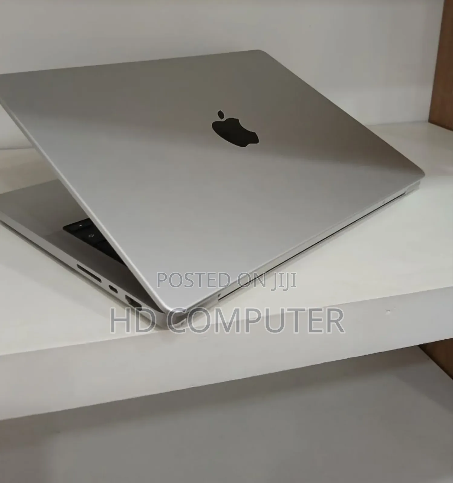 New Laptop Apple MacBook Pro 2021 M1 16GB Apple M1 Pro SSD 1T