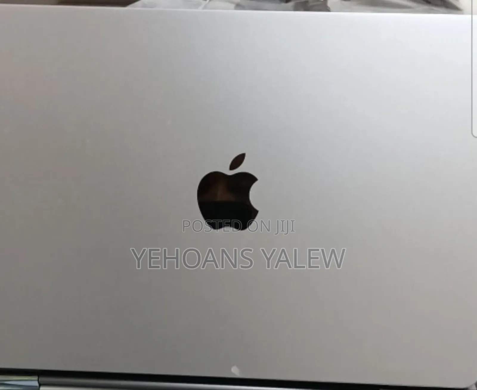 New Laptop Apple MacBook Air 2022 M2 8GB Apple M2 SSD 256GB