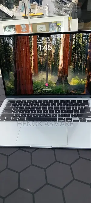 New Laptop Apple MacBook Air 16GB Apple M4 SSD 256GB