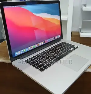 New Laptop Apple MacBook Pro 2015 16GB Intel Core I7 SSD 256GB