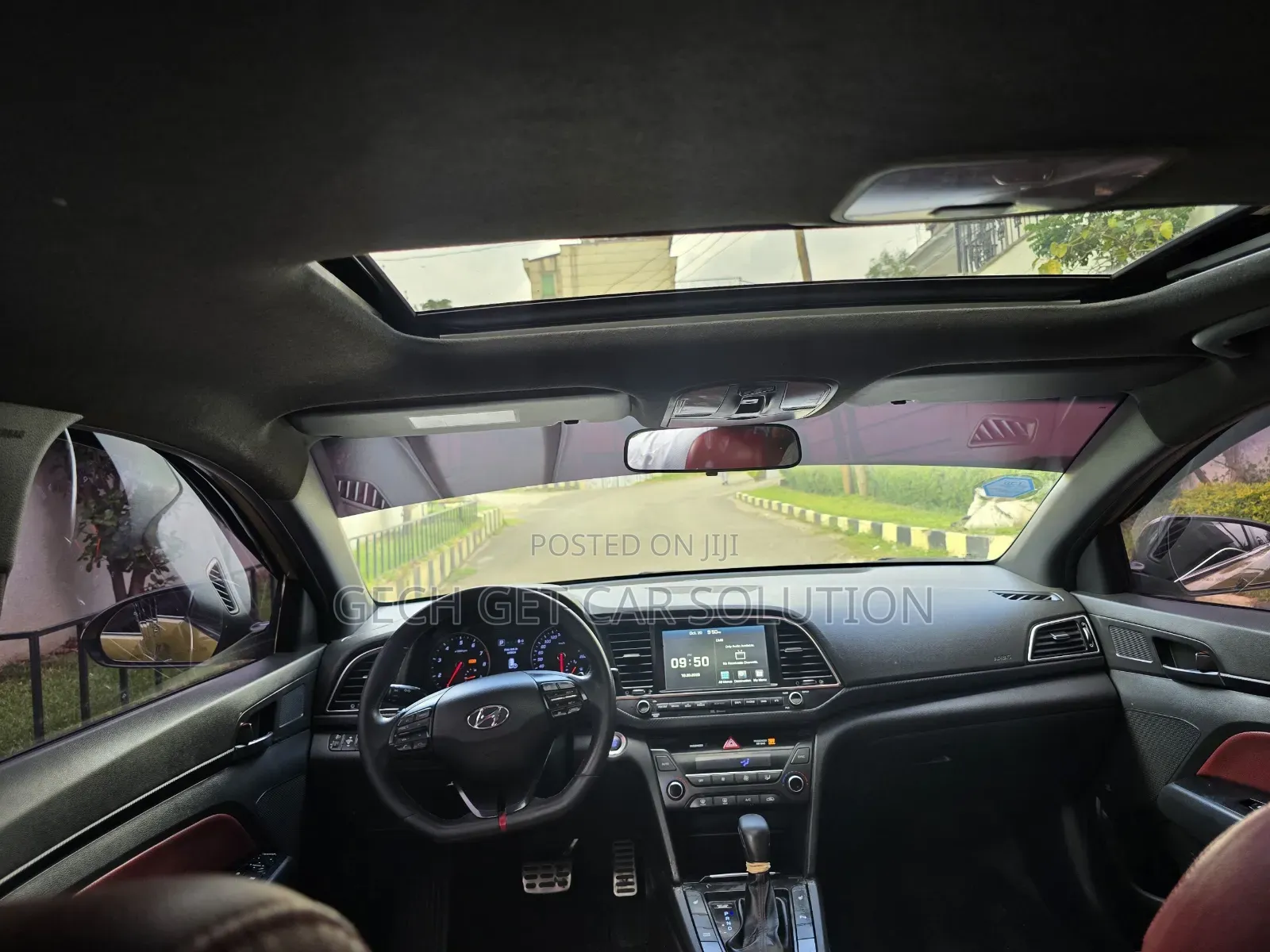 Hyundai Avante 2017 Gold