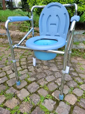 Bucket Portable Toilet for Adults營፯solution for Users Seeking Comfort