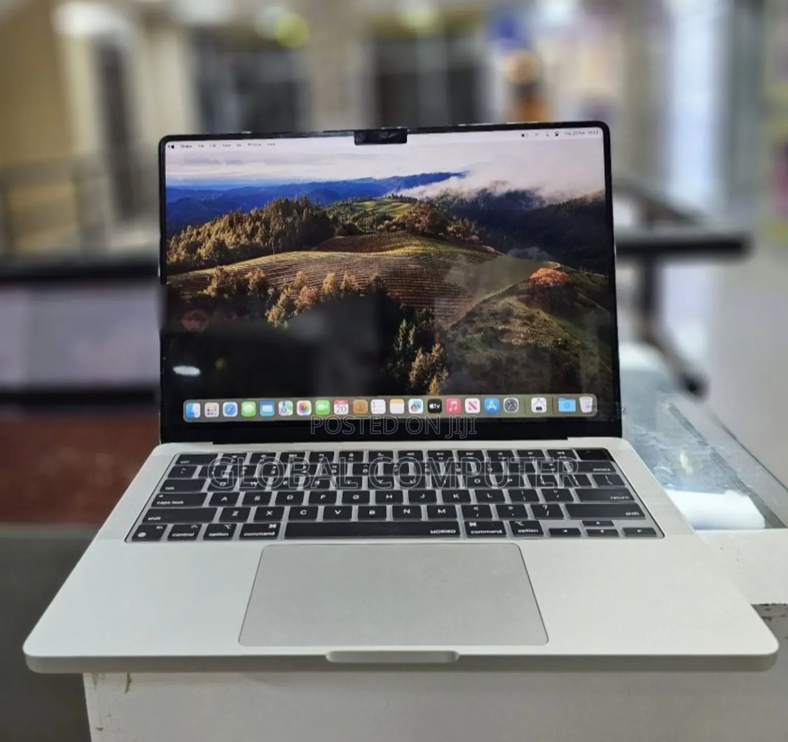 New Laptop Apple MacBook Pro 2023 M3 8GB Apple M3 SSD 512GB