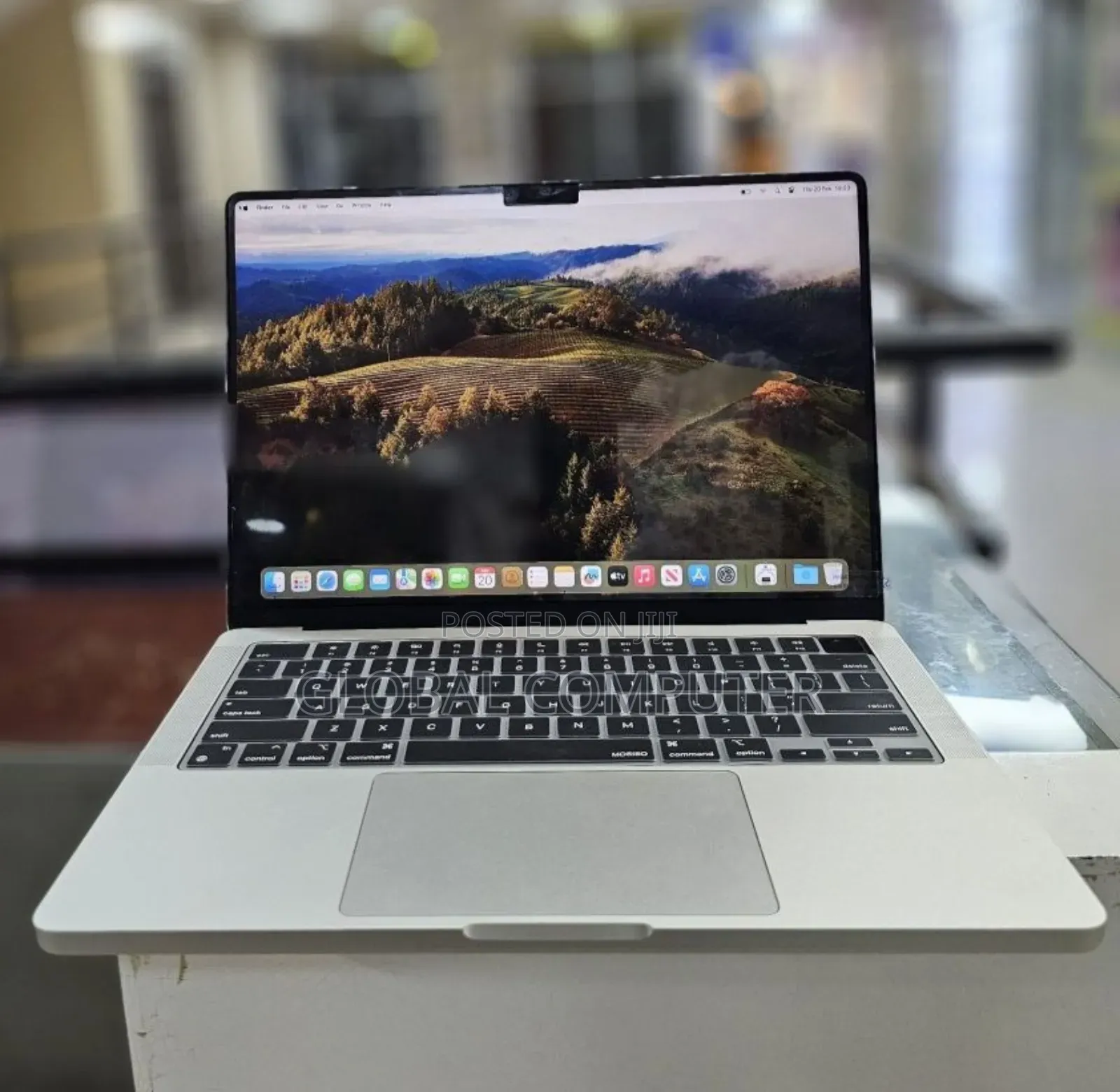 New Laptop Apple MacBook Pro 2023 M3 8GB Apple M3 SSD 512GB