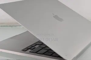 New Laptop Apple MacBook Air 2022 M2 8GB Apple M2 SSD 256GB