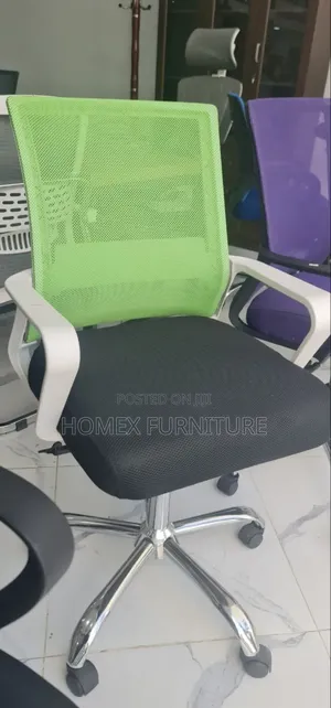 Mesh Office Chair for Staff – Breathable