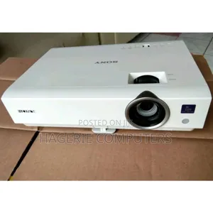 Dx 100 Sony Projector With Accessory