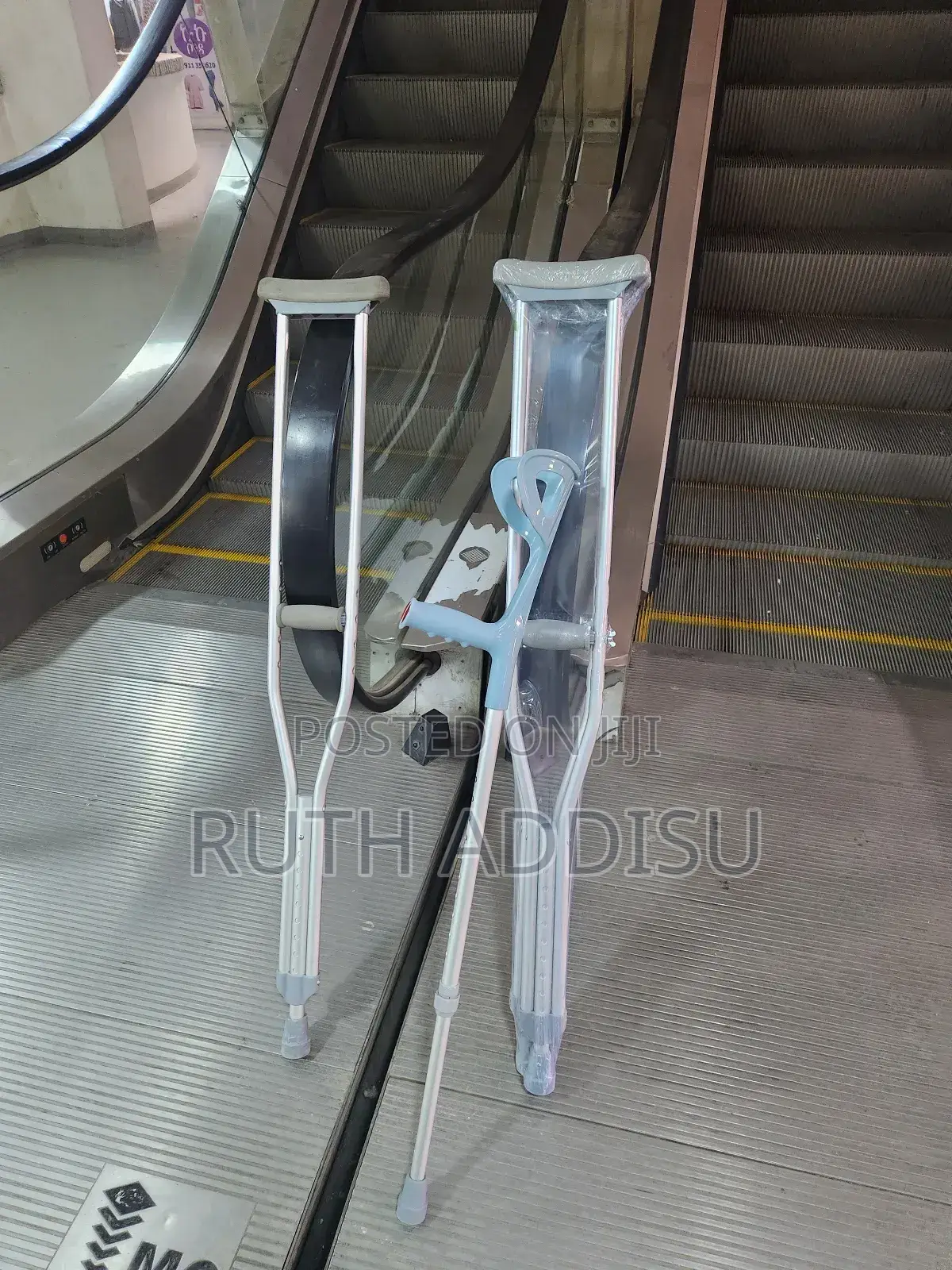 Axillary and Elbow Crutches朱明crutches朱槿crutches朱諾crutches軍事crutches