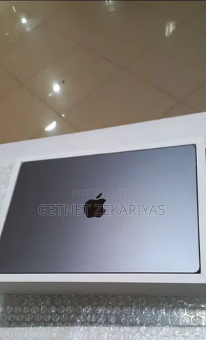 New Laptop Apple MacBook Pro 2023 M3 14-Inch 8GB Apple M3 SSD 512GB