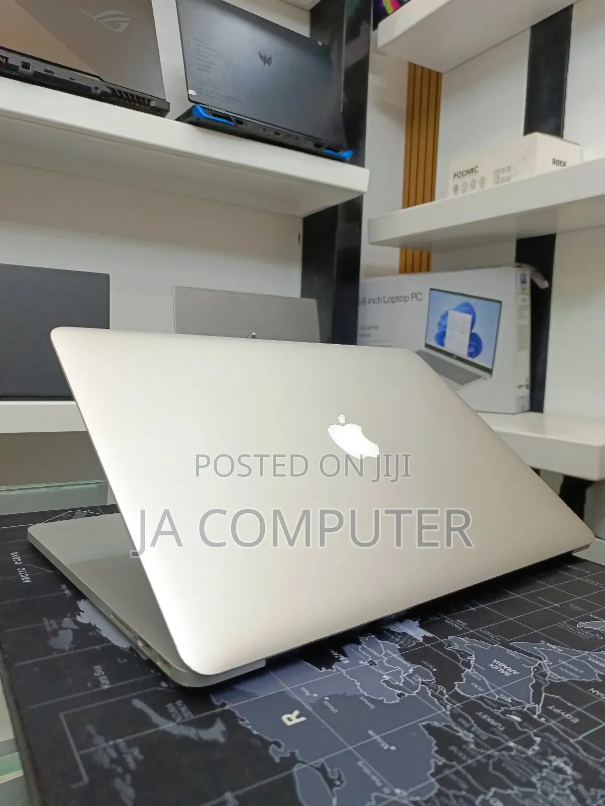 New Laptop Apple MacBook Pro 2015 16GB Intel Core I7 SSD 256GB