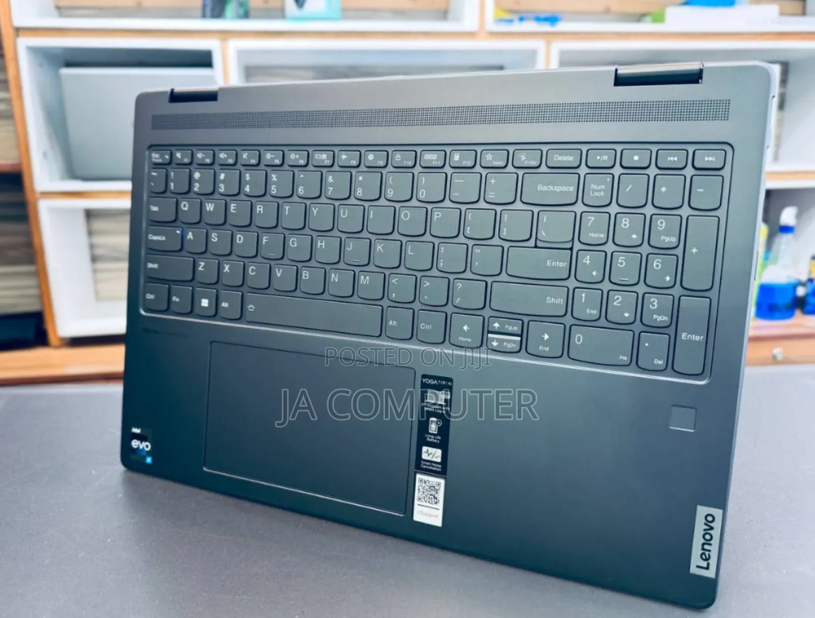New Laptop Lenovo Yoga 7i 16GB Intel Core I7 SSD 512GB