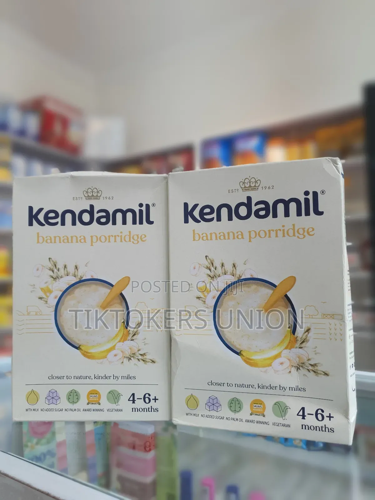 Kendamil Banana Porridge, Suitable for Infants Aged 4 to 6+ Months.
