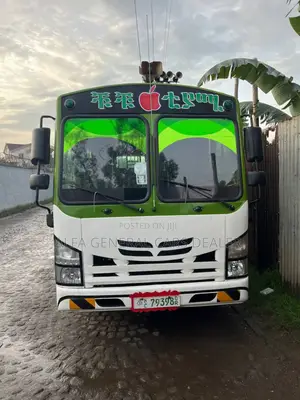 Isuzu NMR 2020 White