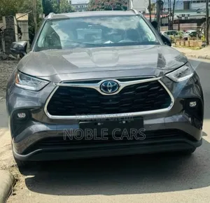 New Toyota Highlander Hybrid 2024 Matt Black