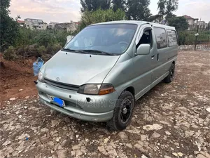 Toyota HiAce 1998 Blue