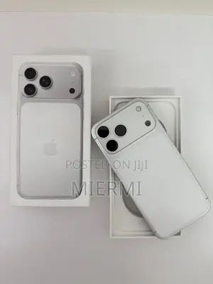 New Apple iPhone 17 Pro Max 256 GB White