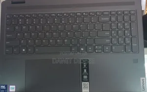 New Laptop Lenovo Yoga 7i 16GB Intel Core Ultra 7 SSD 1T