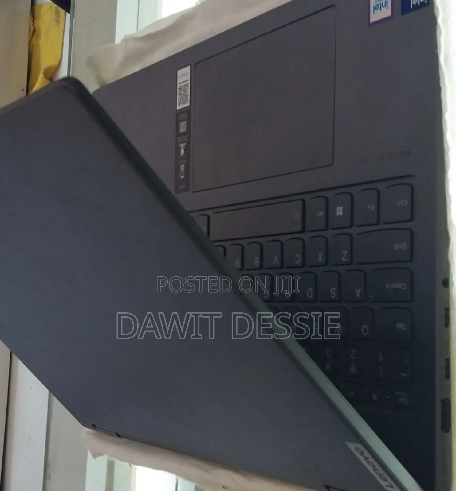 New Laptop Lenovo Yoga 7i 16GB Intel Core Ultra 7 SSD 1T