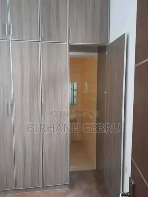 5bdrm Villa in Villa, Bole for sale