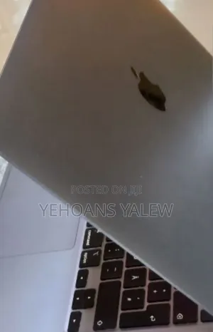 New Laptop Apple MacBook Air 2020 M1 8GB Intel Core I5 SSD 256GB