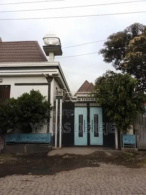 Furnished 8bdrm House in ዱከም, East Shewa for sale