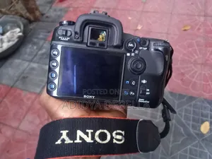 Sony Alpha a 700