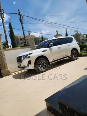 Nissan Patrol 2016 White