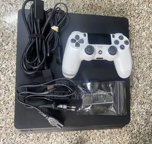 Playstation 4 Slim Game