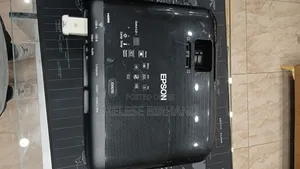New Epson Ex9210 Wirrless Projector