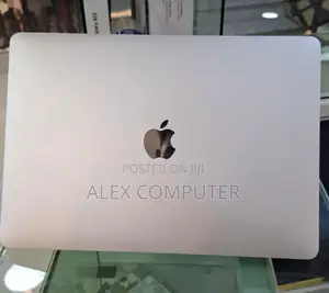 New Laptop Apple MacBook Pro 2022 M2 8GB Apple M2 SSD 512GB