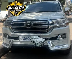 Toyota Land Cruiser 2008 White