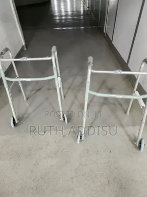 Foldable With Wheel Walker肺病walker庭長walker予我walker痛楚medical Walker