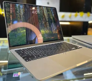 New Laptop Apple MacBook Air 2022 M2 8GB Apple M2 SSD 256GB