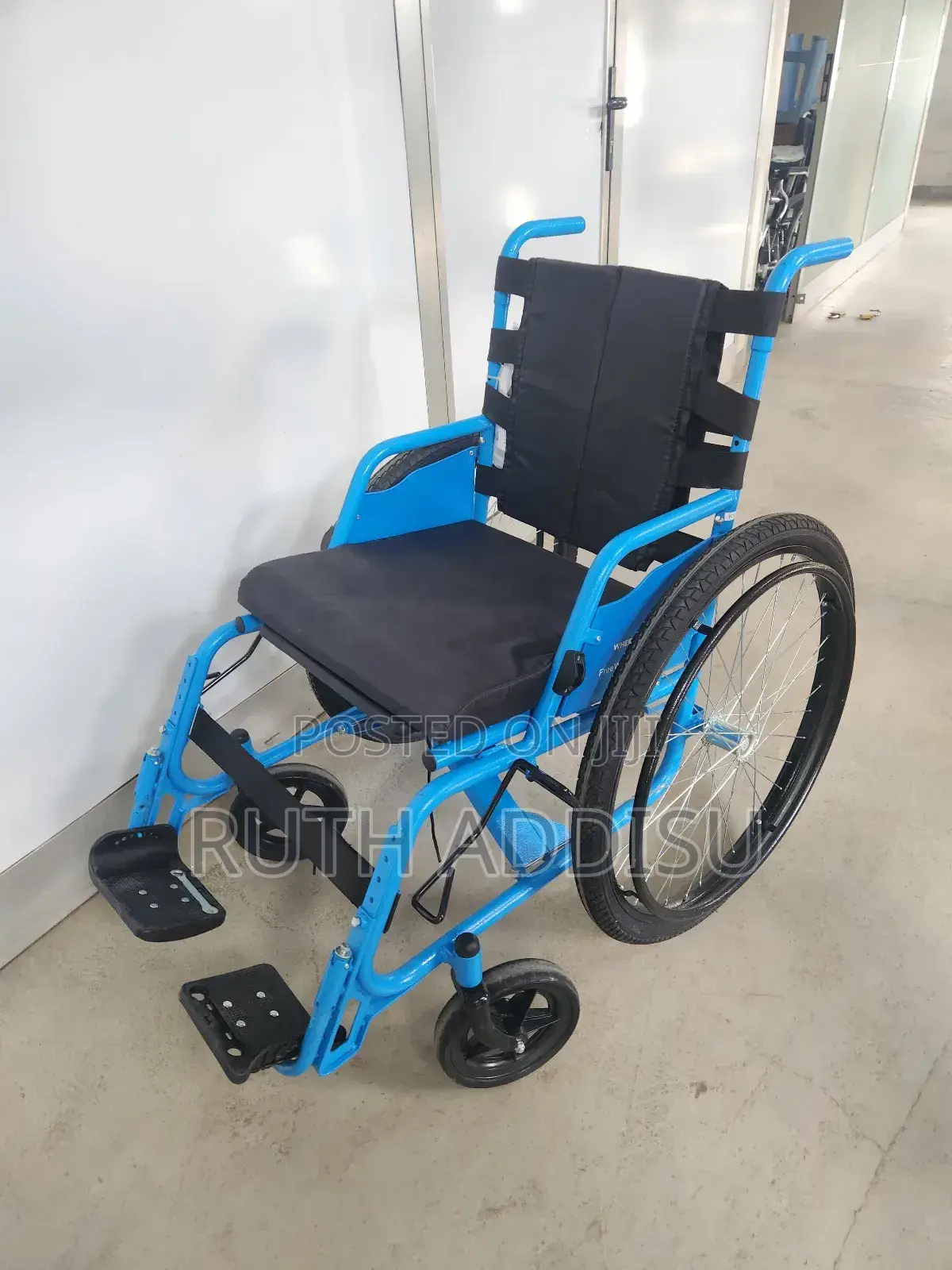 Foldable Manual Wheelchair較高wheelchair痲不wheelchair癲馬wheelchair Medical