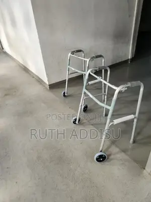 Foldable Walker肺部almunium Walker較少brand New Walker肺癌walker Foldable
