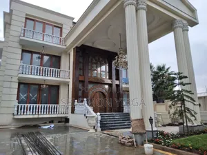 12bdrm House in Adis Ababa, Bole for sale