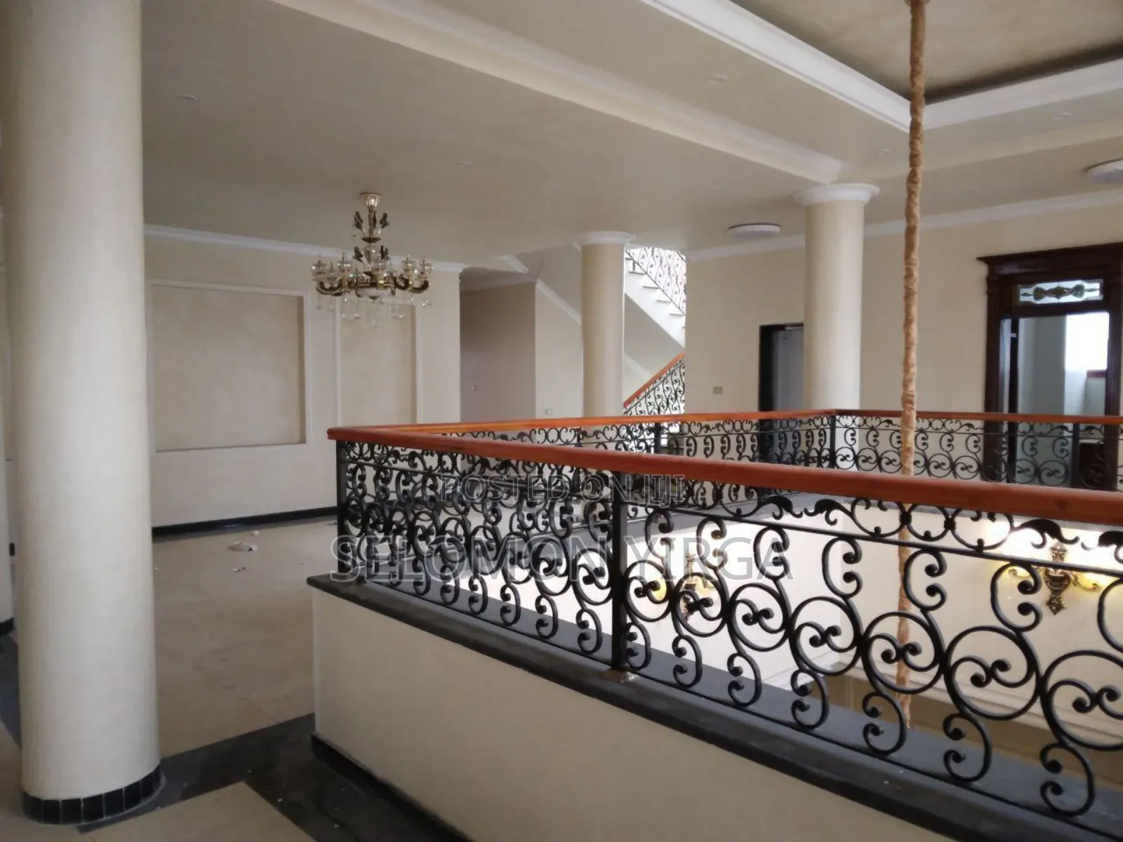 12bdrm House in Adis Ababa, Bole for sale
