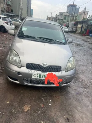 Toyota Vitz 2004 Gray